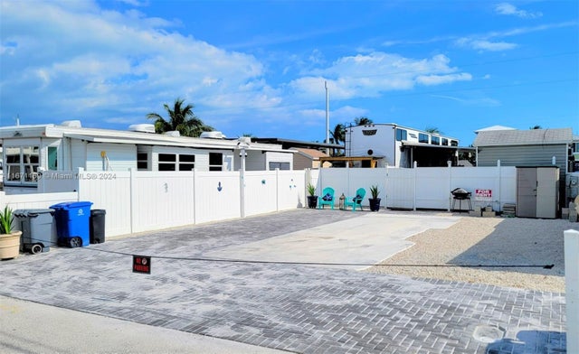 4 of 6 - 325 Calusa St 376, Key Largo, FL