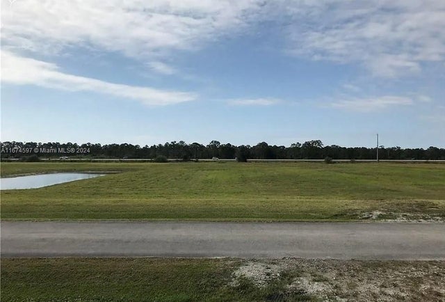 2 of 3 - 3920 Sw Briarbrook Way, Palm City, FL