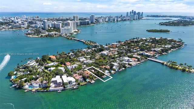 2 of 16 - 330 W Rivo Alto Dr, Miami Beach, FL