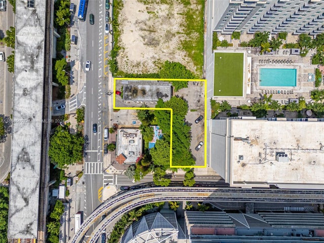 5 of 16 - 75 Sw 11th St, Miami, FL