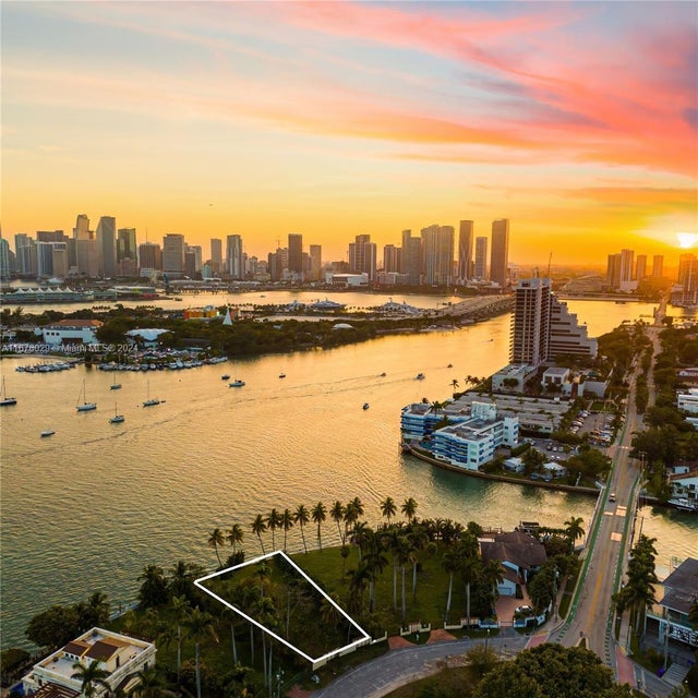 1 of 10 - 1234 S Venetian Way, Miami, FL