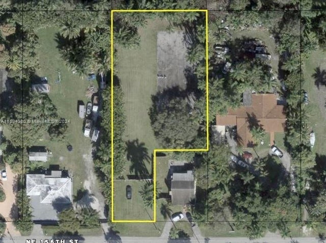 1 of 6 - 355 Ne 156th St, Miami, FL