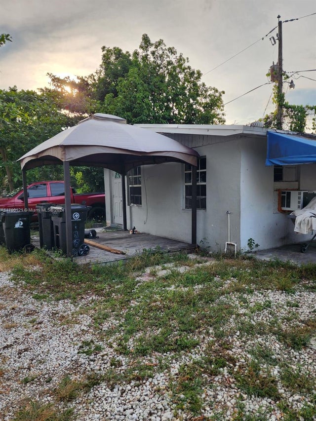 4 of 12 - 1872 Sw 29th Ave, Fort Lauderdale, FL