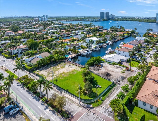 4 of 32 - 16850 Ne 35th Ave, North Miami Beach, FL