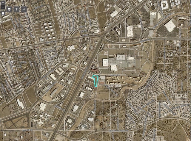 1 Emblem Rd, Santa Fe