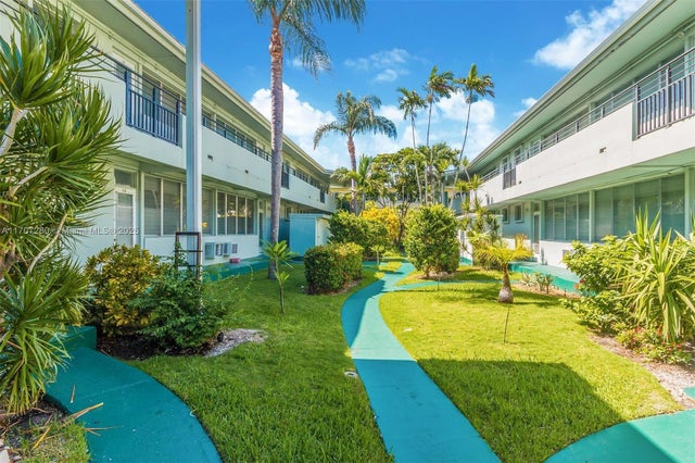 3 of 33 - 1060 98 St, Bay Harbor Islands, FL
