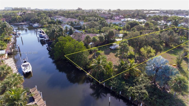 1 of 9 - 101 Old Jupiter Beach Rd, Jupiter, FL