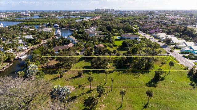 4 of 9 - 101 Old Jupiter Beach Rd, Jupiter, FL