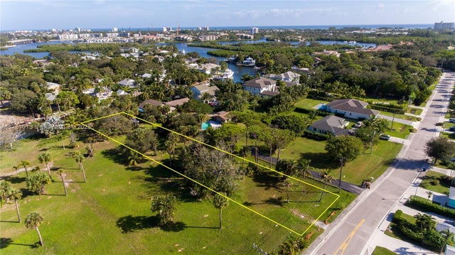 5 of 9 - 101 Old Jupiter Beach Rd, Jupiter, FL