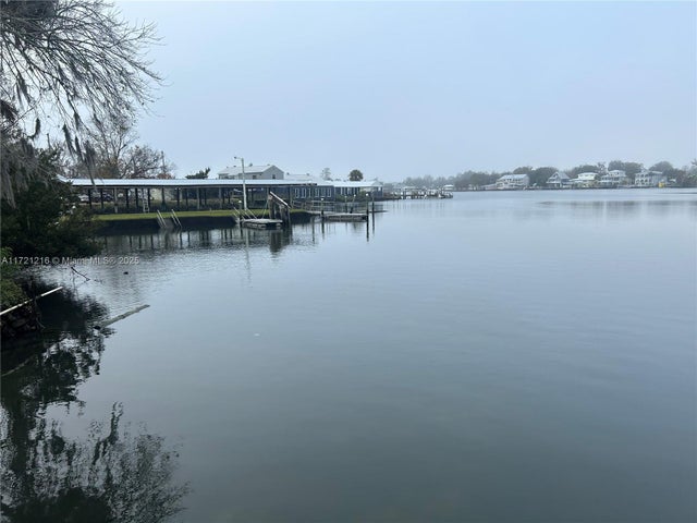 3 of 13 - 120 Nw Us 19, Crystal River, FL