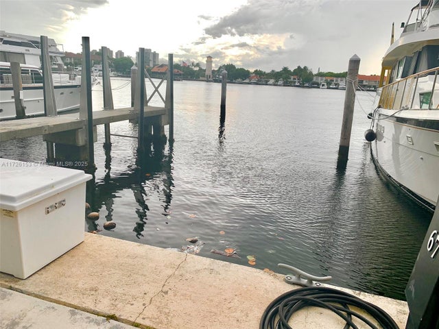 2 of 10 - 3601 Ne 207th St, Slip E68, Aventura, FL