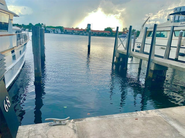5 of 10 - 3601 Ne 207th St, Slip E68, Aventura, FL