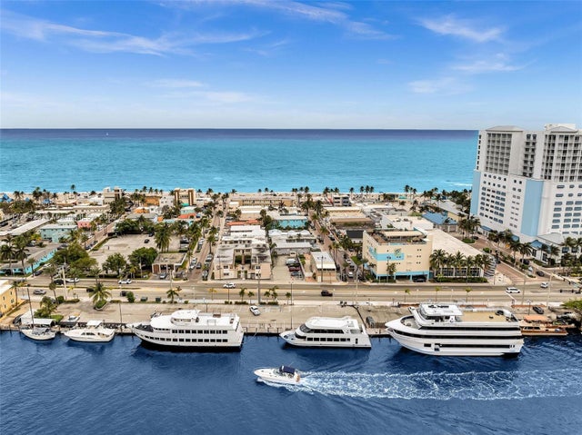 4 of 4 - 1318 N Ocean Dr, Hollywood, FL