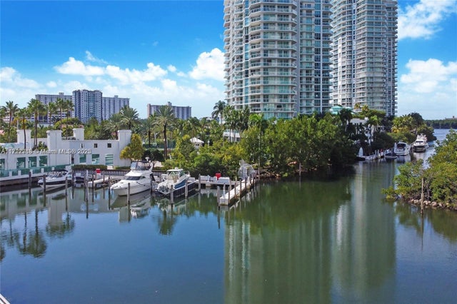 2 of 2 - 16400 Collins Ave, Sunny Isles Beach, FL
