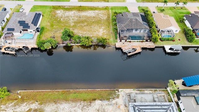 3 of 16 - 718 Nw 38 Pl, Cape Coral, FL