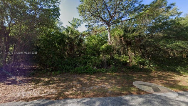 2 of 2 - 18403 Jefferson Ave, Port Charlotte, FL