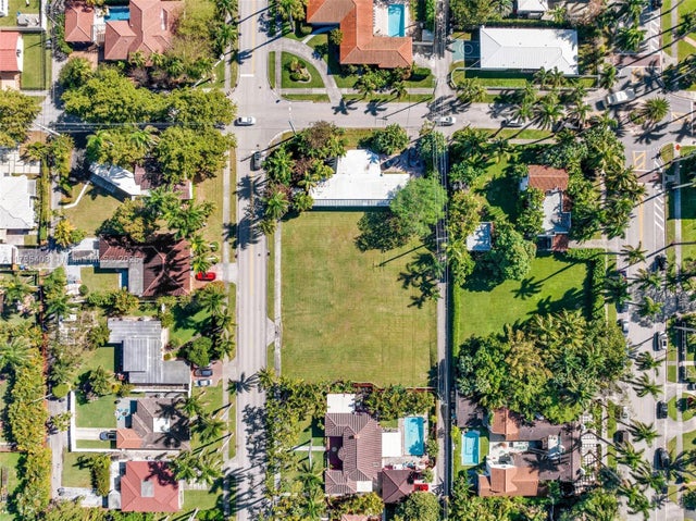 4 of 31 - 1312 Polk St, Hollywood, FL