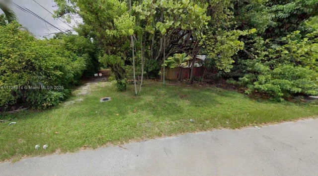 3 of 6 - 2361 Sw 45th St, Dania Beach, FL