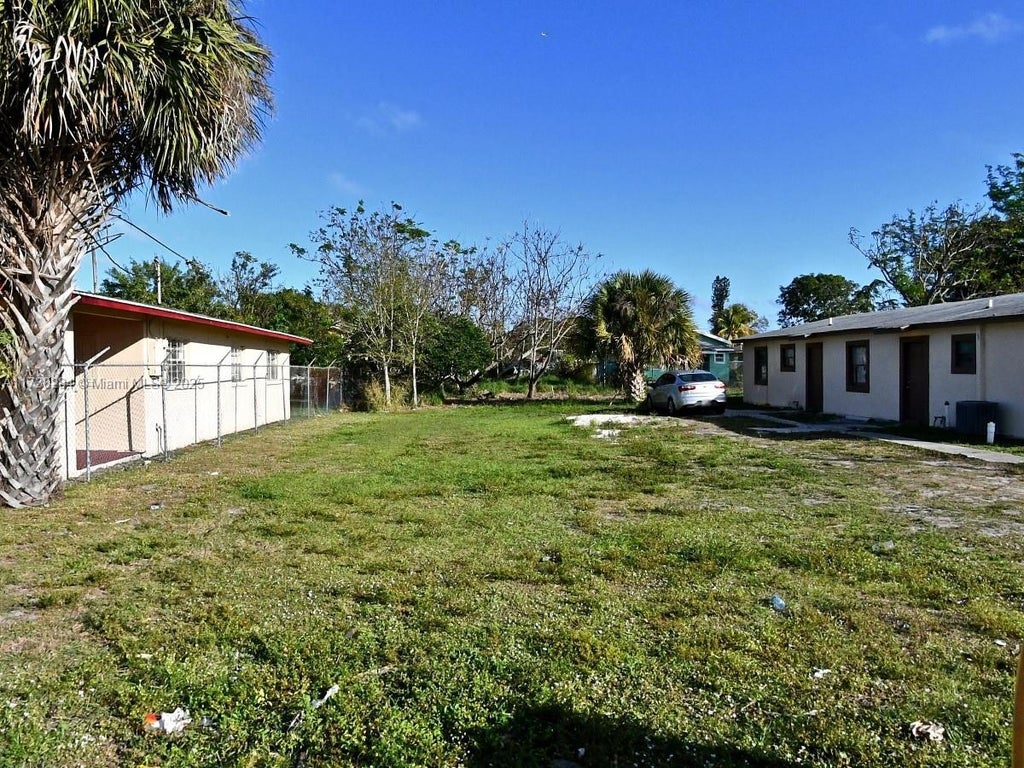1118 N 16th Court, Fort Pierce