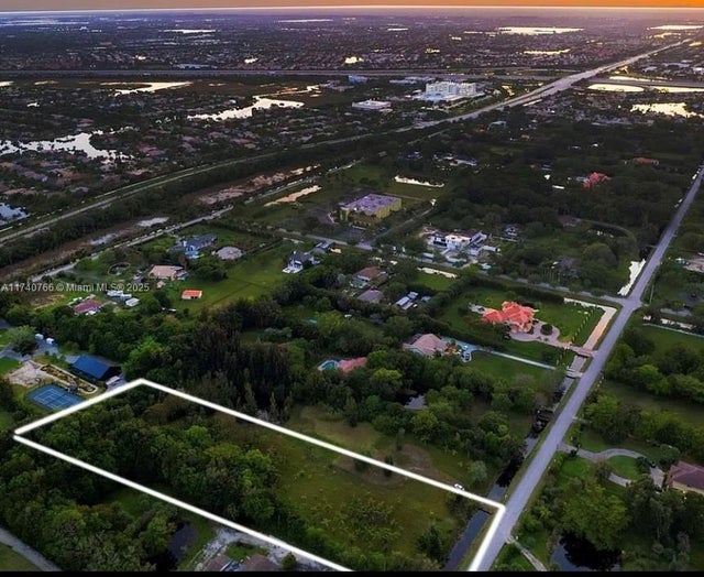 4 of 6 - 14010 Mustang Trl, Southwest Ranches, FL