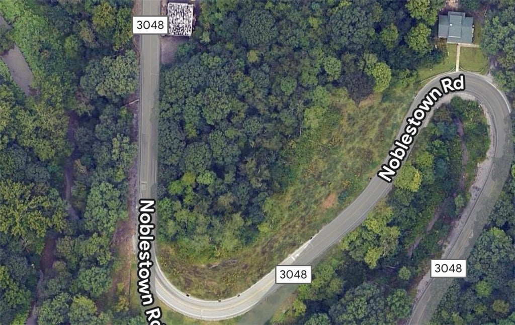 1242 Noblestown Road, Collier