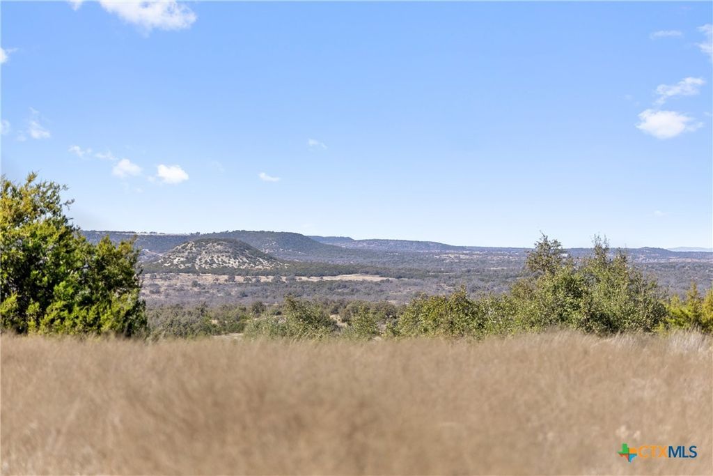 9069 Ranch Road 1323, Fredericksburg