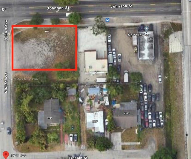 2 of 6 - 63 N Ave, Hollywood, FL