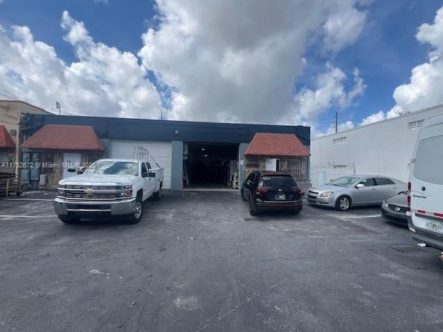 517 Ne 2nd Ave, Hallandale Beach