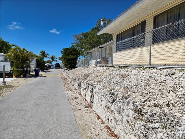4 of 30 - 325 Calusa St #38, Key Largo, FL