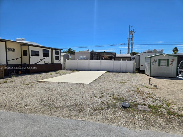 5 of 30 - 325 Calusa St #38, Key Largo, FL