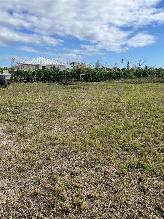 1 of 5 - 189xx Sw 354, Florida City, FL
