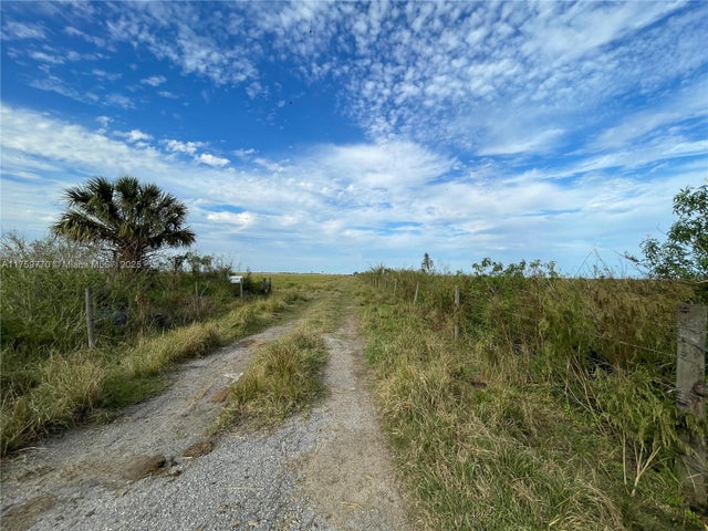 4 of 10 - 3700 State Rd 70, Lake Placid, FL