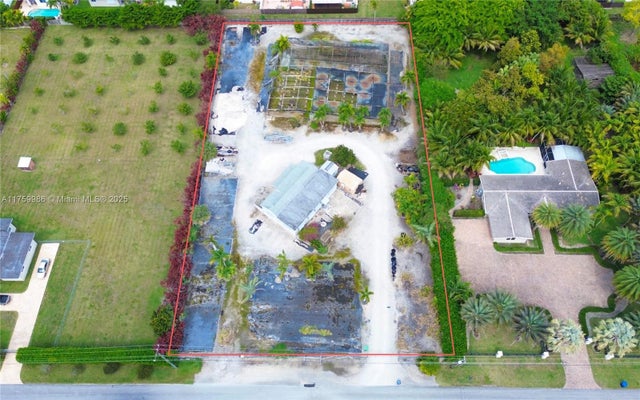 5 of 15 - 11295 Sw 93rd St, Miami, FL