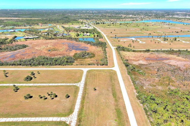 2 of 17 - 12084 Sea-robin Ln, Port Charlotte, FL