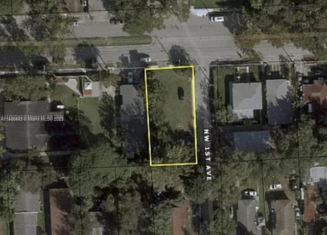 3 of 3 - 104 Nw 59th St, Miami, FL