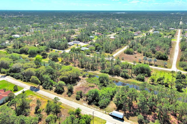 1 of 28 - 624 Charles Sise St E, Lehigh Acres, FL