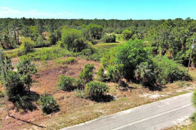 3 of 28 - 624 Charles Sise St E, Lehigh Acres, FL