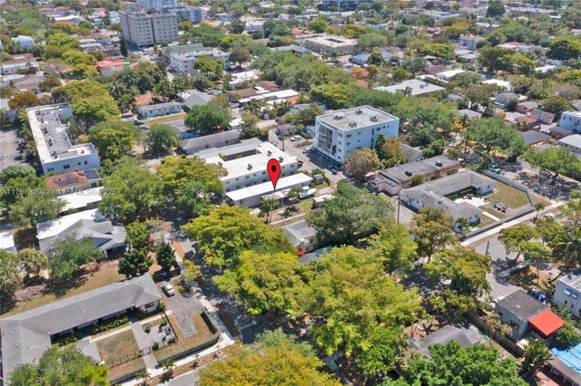 3 of 34 - 1946 Madison St, Hollywood, FL