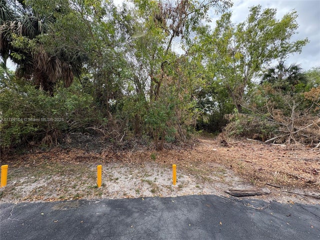 1 of 12 - 30xx Forest Hills Dr, Coral Springs, FL