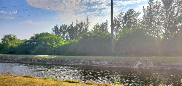 1 of 13 - Xxxx Nw 39th Crt, Miami Gardens, FL