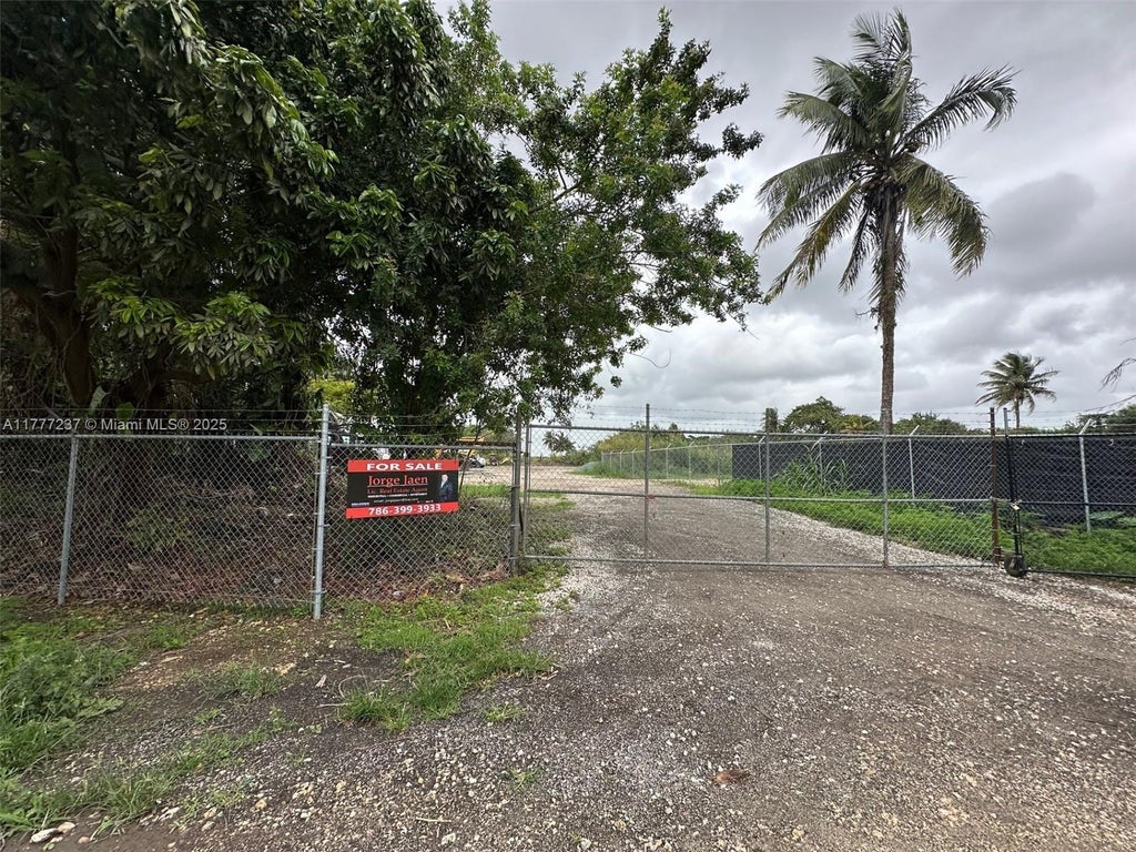Sw 122 Street, Unincorporated Dade