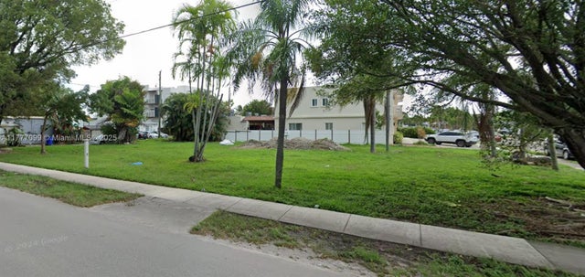 1 of 1 - 1700 Mayo St, Hollywood, FL