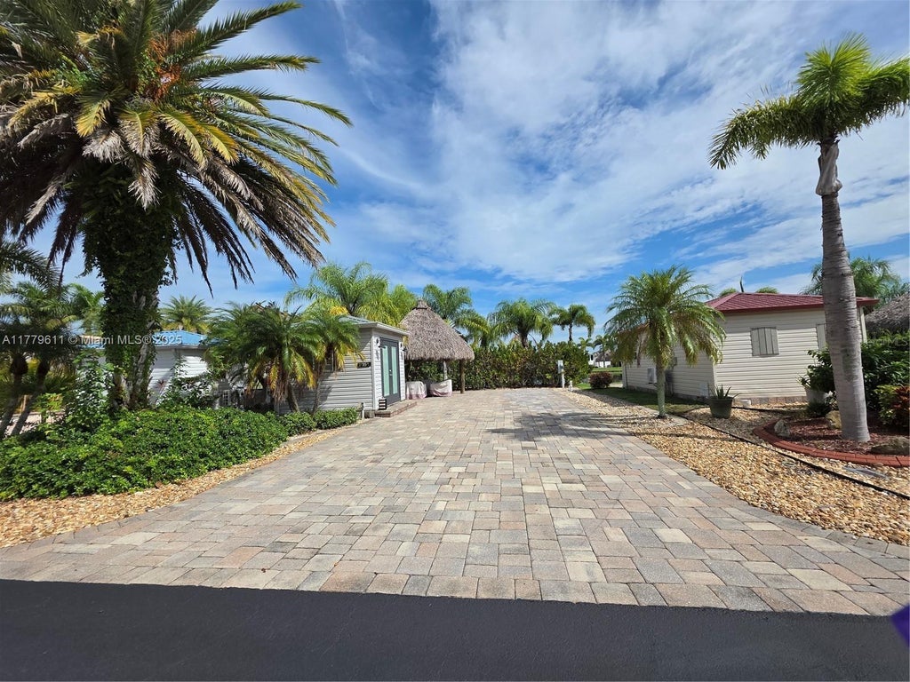 601 Sw 42nd Cove #35, Okeechobee
