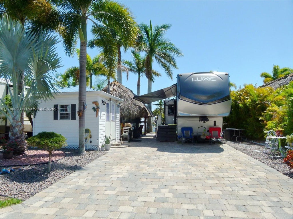 526 Sw 40th Cove #57, Okeechobee