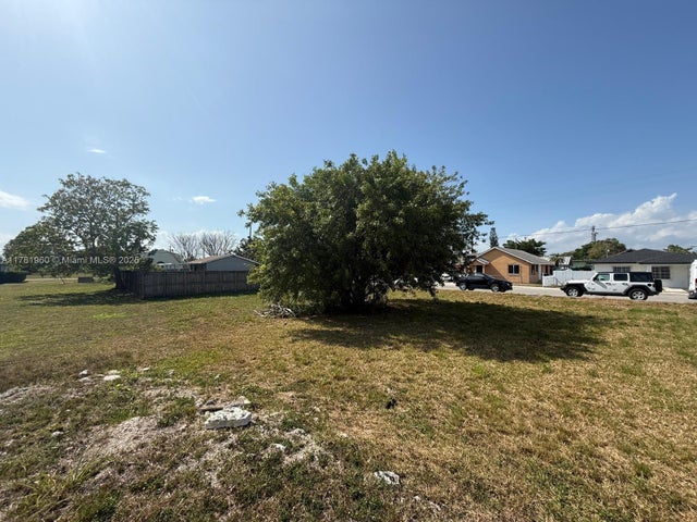 2 of 4 - 420 Sw 6th St, Homestead, FL