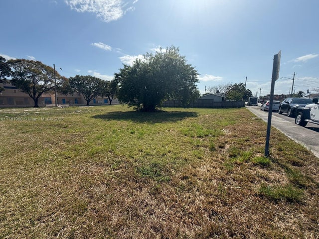 3 of 4 - 420 Sw 6th St, Homestead, FL