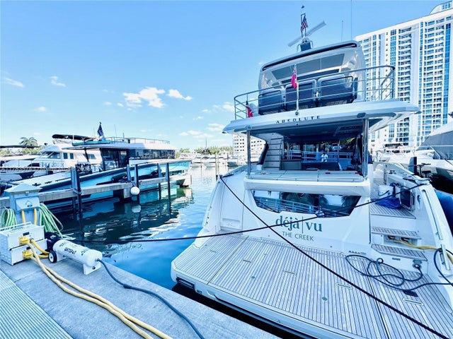 4 of 27 - 17211 Biscayne Blvd, Boat Slip 15, North Miami Beach, FL