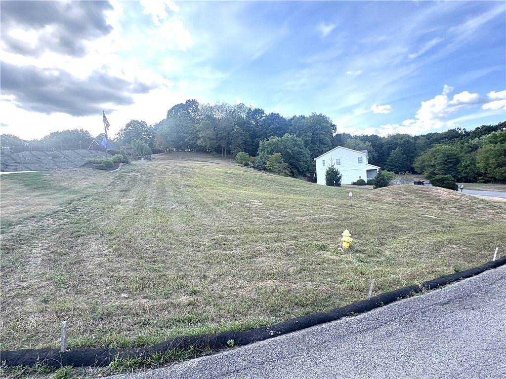 104 Oakland Heights Road, Center