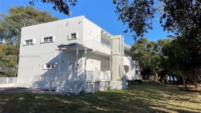 3 of 18 - 14 125th Street Gulf, Marathon, FL