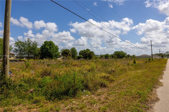 3 of 4 - 3824 22nd St West, Lehigh Acres, FL
